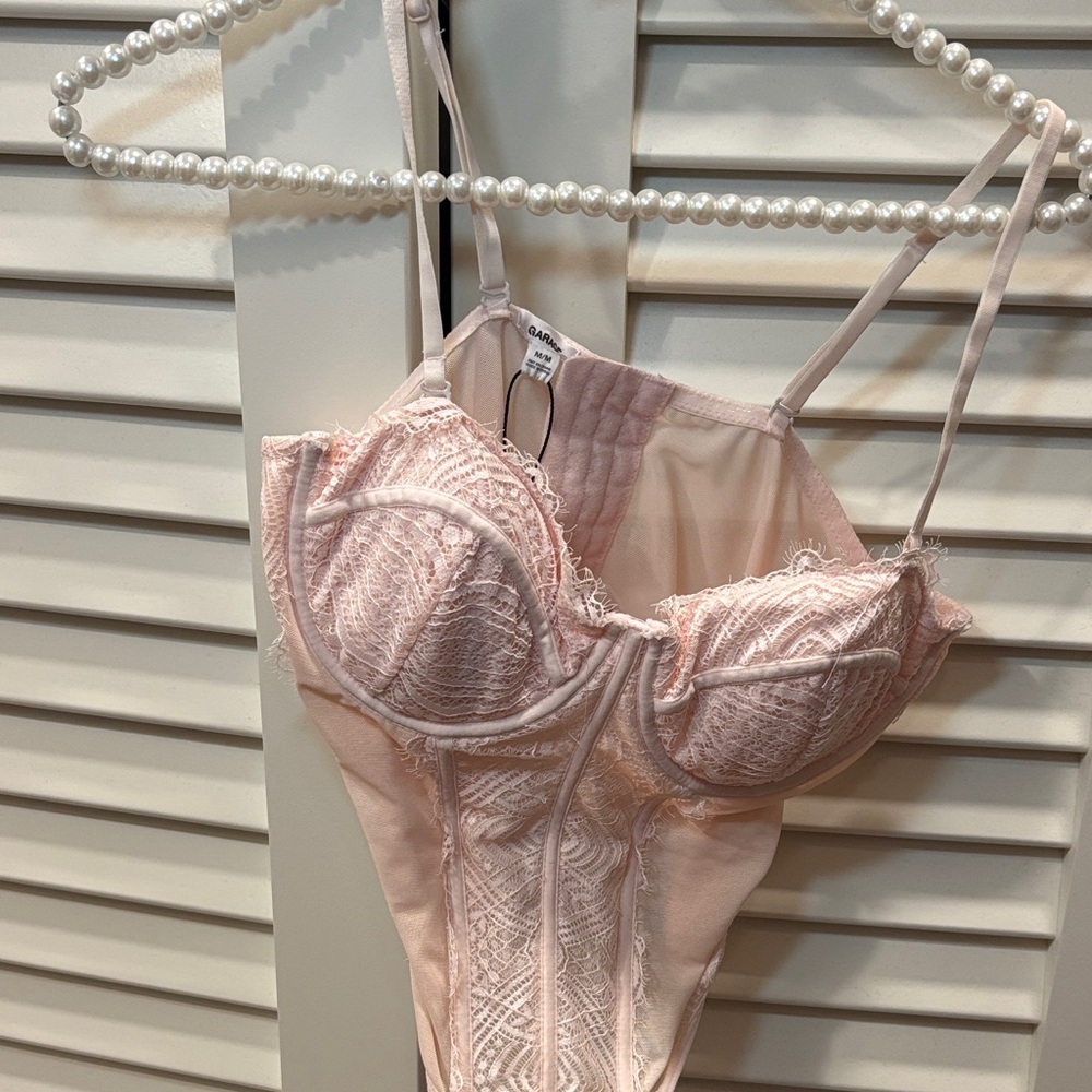 Elegant Pink Lace top